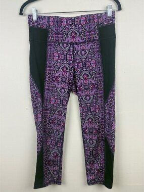 Athleta Women's Purple Print Chaturanga Cropped Capri Leggings Size M #305922